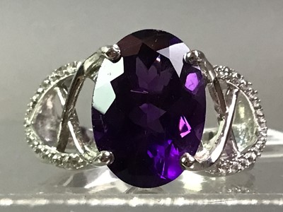 Lot 286 - COLLECTION OF SILVER RINGS