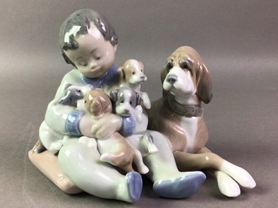 Lot 51 - LLADRO FIGURE GROUP