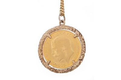 Lot 57 - GEORGE V HALF SOVEREIGN PENDANT ON CHAIN