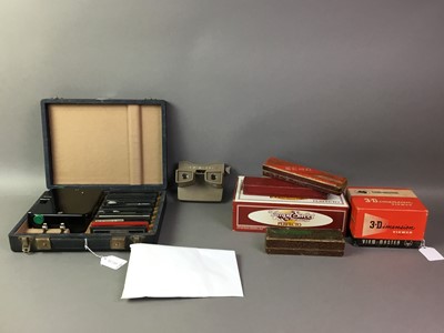 Lot 75 - LITTLE BETTY MINIATURE SEWING MACHINE