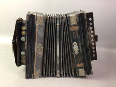 Lot 86 - HOHNER MIGNON1 MINATURE ACCORDIAN