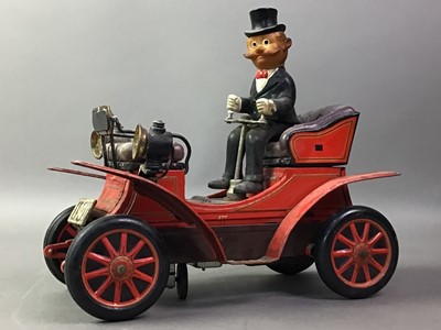 Lot 90 - TIN PLATE CRAGSTON SHAKING CAR