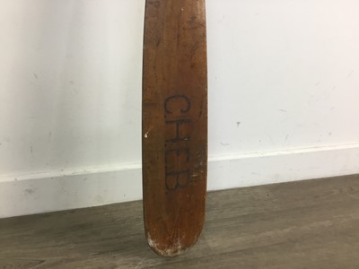 Lot 96 - WOODEN OAR