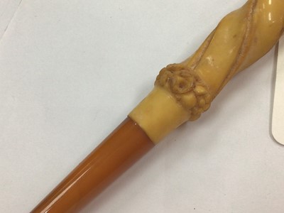 Lot 219 - VICTORIAN MEERSCHAUM CHEROOT PIPE