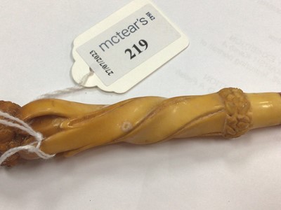 Lot 219 - VICTORIAN MEERSCHAUM CHEROOT PIPE