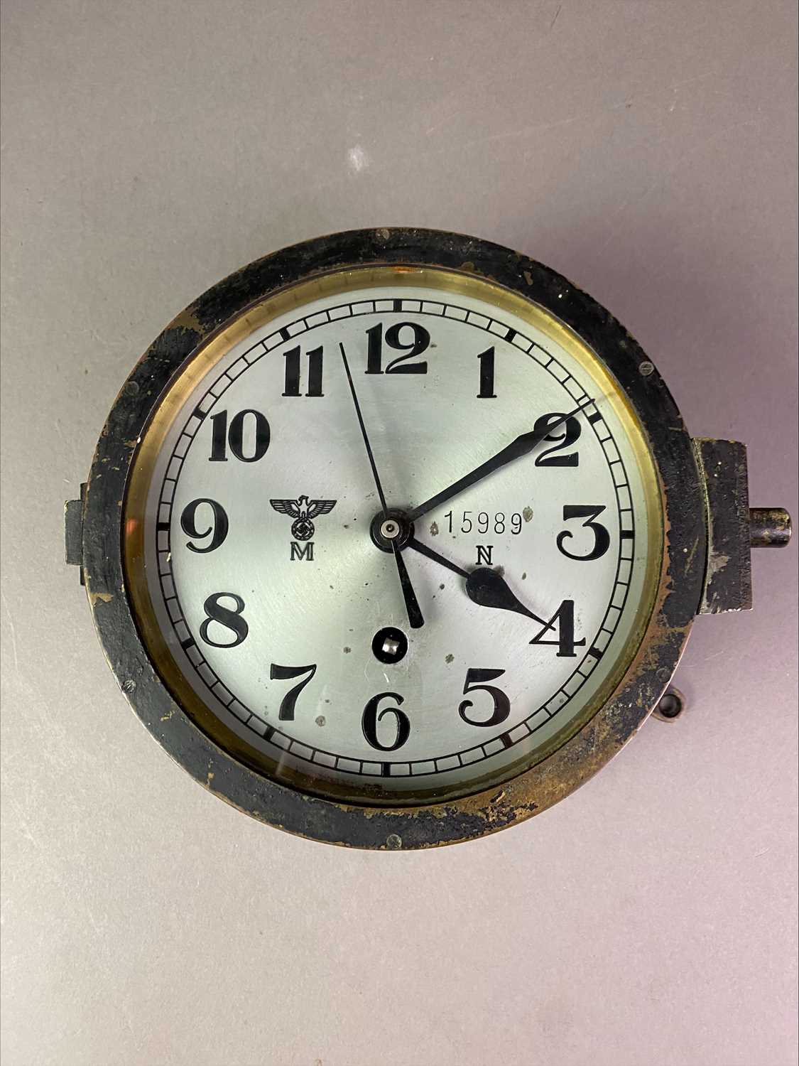 Lot 191 - THIRD REICH KRIEGSMARINE SHIP'S BULKHEAD CLOCK