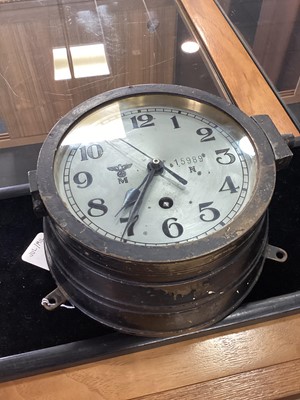 Lot 191 - THIRD REICH KRIEGSMARINE SHIP'S BULKHEAD CLOCK