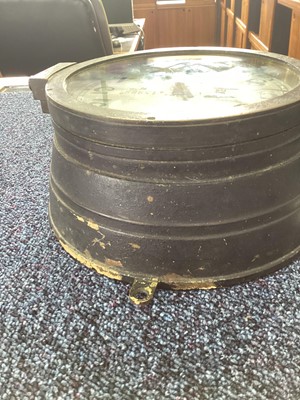 Lot 191 - THIRD REICH KRIEGSMARINE SHIP'S BULKHEAD CLOCK