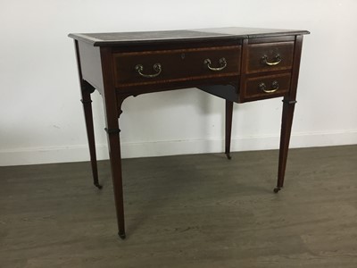 Lot 420 - EDWARDIAN INLAID MAHOGANY WRITING DESK