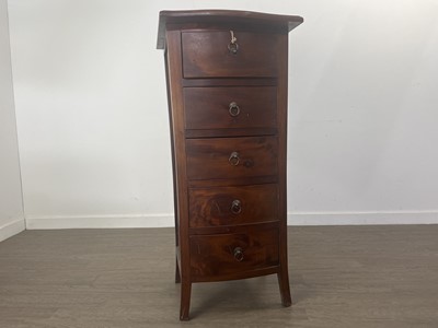 Lot 476 - MODERN CHEST OF FIVE DRAWERS