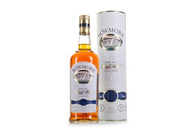 Lot 159 - BOWMORE 17 YEAR OLD