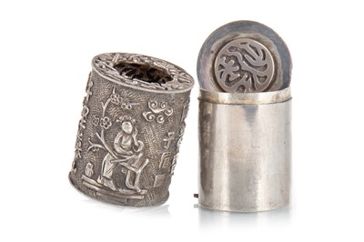 Lot 1047 - CHINESE SILVER OPIUM BOX