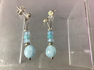 Lot 501 - GROUP OF JEWELLERY