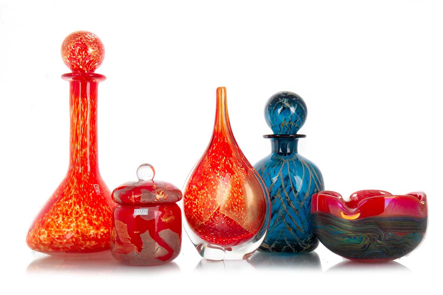 Lot 335 - MDINA, FIVE PIECES OF GLASS WARE