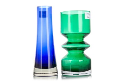 Lot 346 - RIIHIMAEN LASI O.Y., BLUE CASED TAPERED GLASS VASE