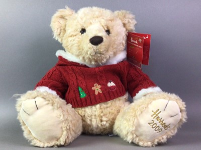 Lot 644 - THREE MODERN TEDDY BEARS