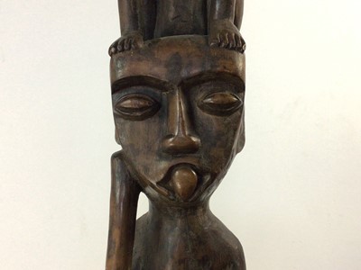 Lot 633 - TALL AFRICAN CARVED WOOD TOTEM STYLE CARVING