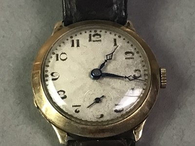 Lot 737 - GENT'S GOLD WRIST WATCH