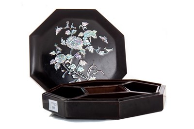 Lot 1103 - LATE 19TH/EARLY 20TH CENTURY BLACK LACQUER JEWELLERY BOX