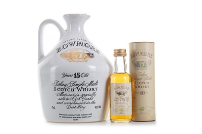 Lot 217 - BOWMORE 15 YEAR OLD GLASGOW GARDEN FESTIVAL CERAMIC DECANTER 75CL WITH MINIATURE