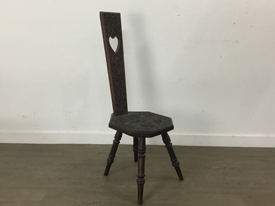 Lot 18 - MAHOGANY SPINNING CHAIR