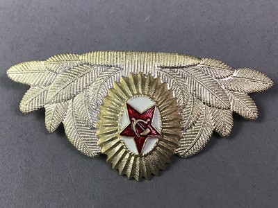 Lot 134 - GROUP OF SOVIET BADGES