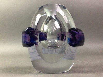 Lot 137 - CAITHNESS GLASS PAPERWEIGHT