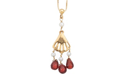 Lot 718 - RED GEM AND PEARL PENDANT