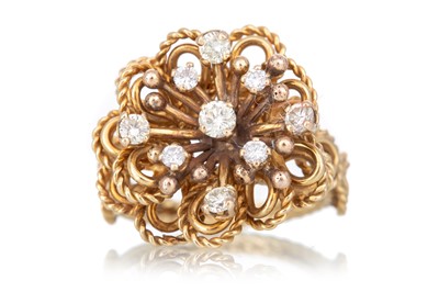 Lot 760 - DIAMOND DRESS RING