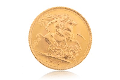 Lot 29 - ELIZABETH II SOVEREIGN