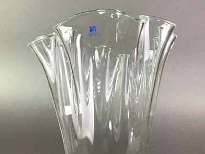 Lot 295 - VINTAGE 'SILEA' FRENCH GLASS VASE OF LARGE PROPORTIONS