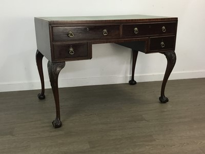 Lot 325 - REPRODUCTION MAHOGANY WRITING DESK