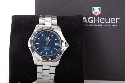 Lot 814 - TAG HEUER