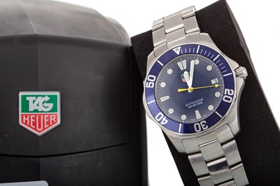 Lot 821 - TAG HEUER