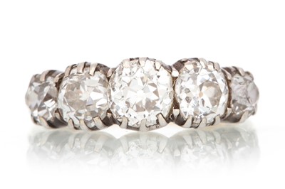 Lot 793 - LATE VICTORIAN DIAMOND FIVE STONE RING