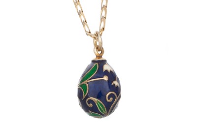 Lot 803 - EGG PENDANT ON CHAIN