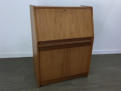 Lot 500 - TEAK BUREAU