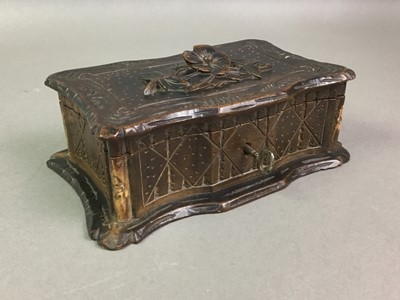 Lot 634 - BLACK FORREST BOX