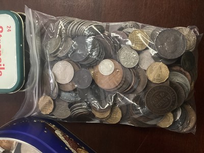 Lot 33 - COLLECTION OF COINS