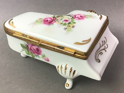 Lot 64 - COLLECTION OF LIMOGES TRINKET BOXES