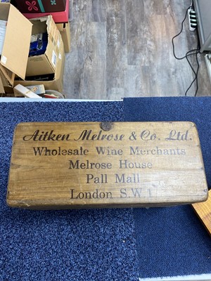 Lot 7 - VINTAGE WOODEN WINE CARRIER