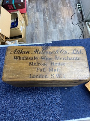 Lot 7 - VINTAGE WOODEN WINE CARRIER