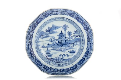 Lot 1147 - 18TH CENTURY CHINESE BLUE AND WHITE PLATE