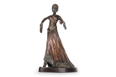 Lot 420 - ART DECO STYLE BRONZE FIGURE