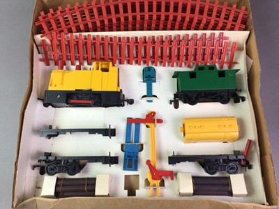 Lot 98 - 'BIG BIG BIG TRAIN ACTION SET' BY TRIANG