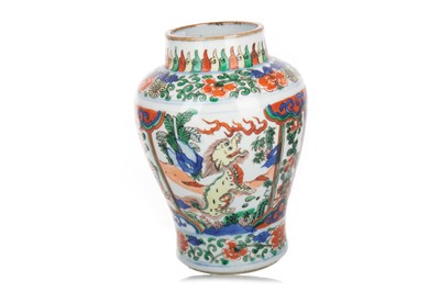 Lot 1150 - CHINESE WUCAI VASE