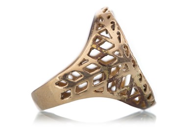 Lot 38 - GEORGE V HALF SOVEREIGN RING