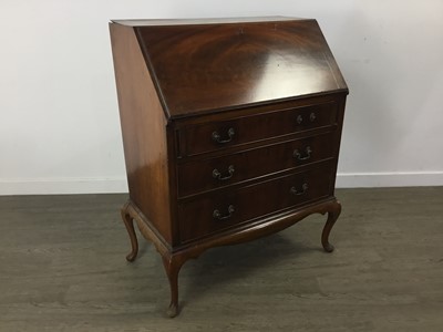 Lot 236 - EDWARDIAN MAHOGANY BUREAU