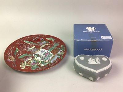 Lot 173 - CHINESE BOWL AND PLATE