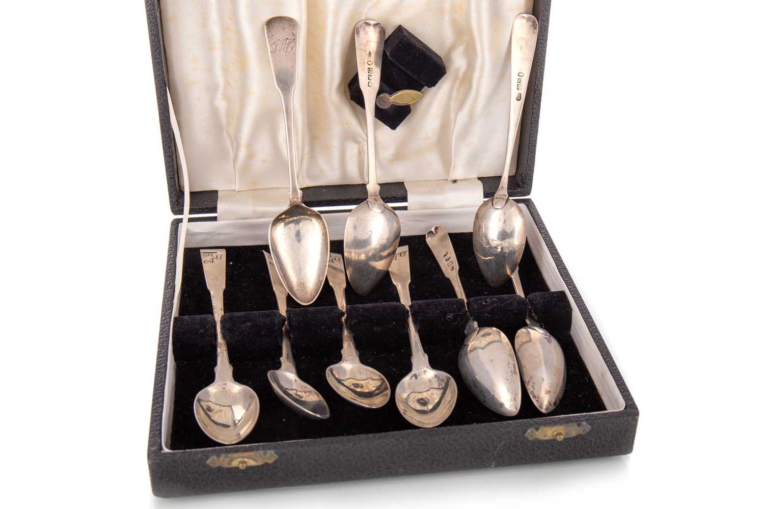 Lot 13 - SET OF SIX SCOTTISH PROVINCIAL SILVER SPOONS